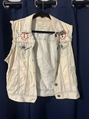 Bullhead Off-White Denim Vest with Coral and Teal Embroidery